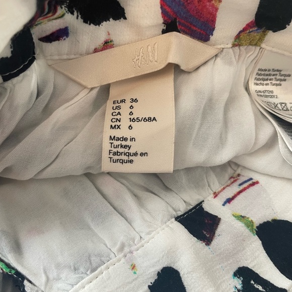 H&M Aline Skirt - spatter paint style - size 6 - Picture 6 of 6